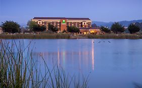 Holiday Inn Express At Monterey Bay Seaside Ca 2*